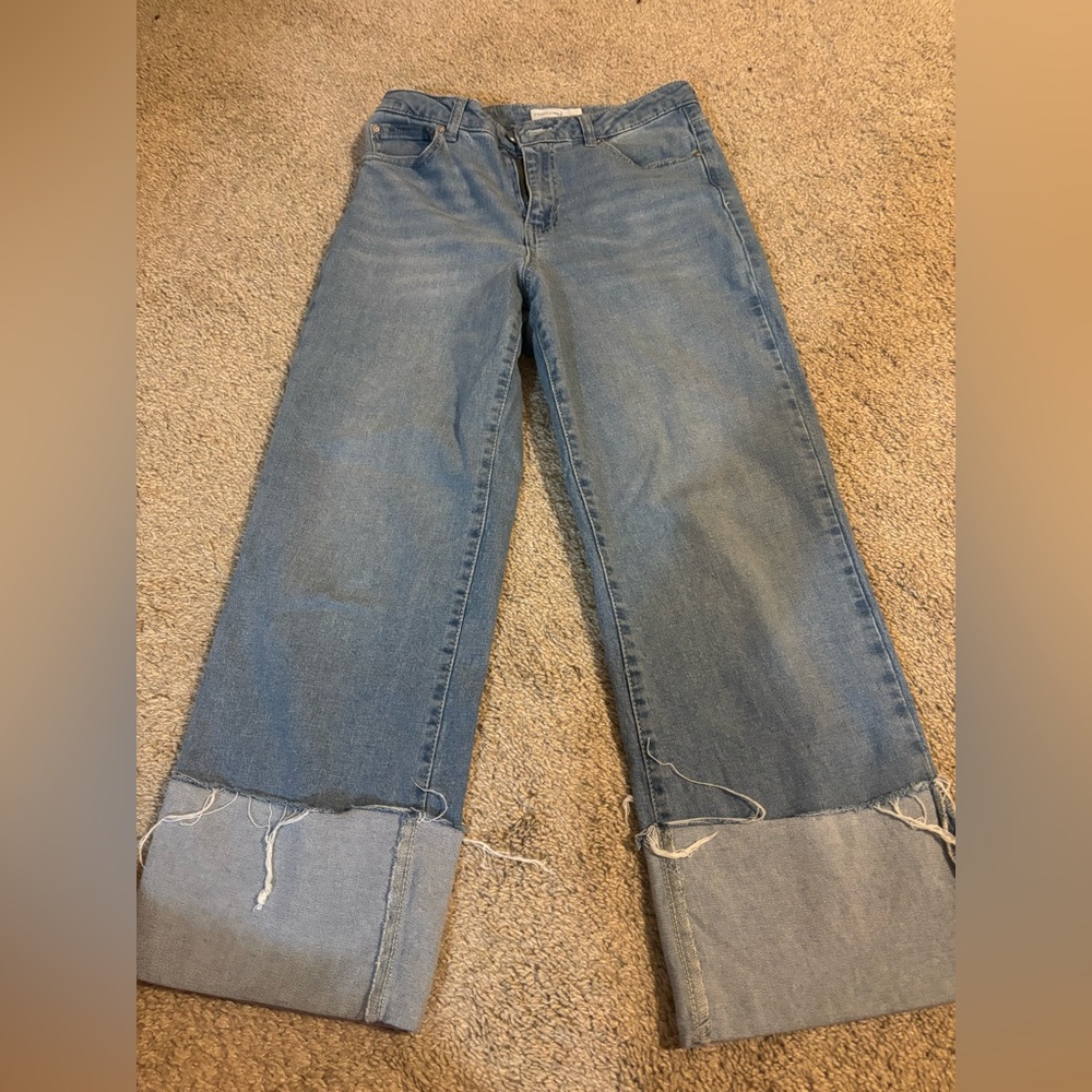 Women’s Ban-jara Light Wash Wide Cuff Jeans Size 7/27